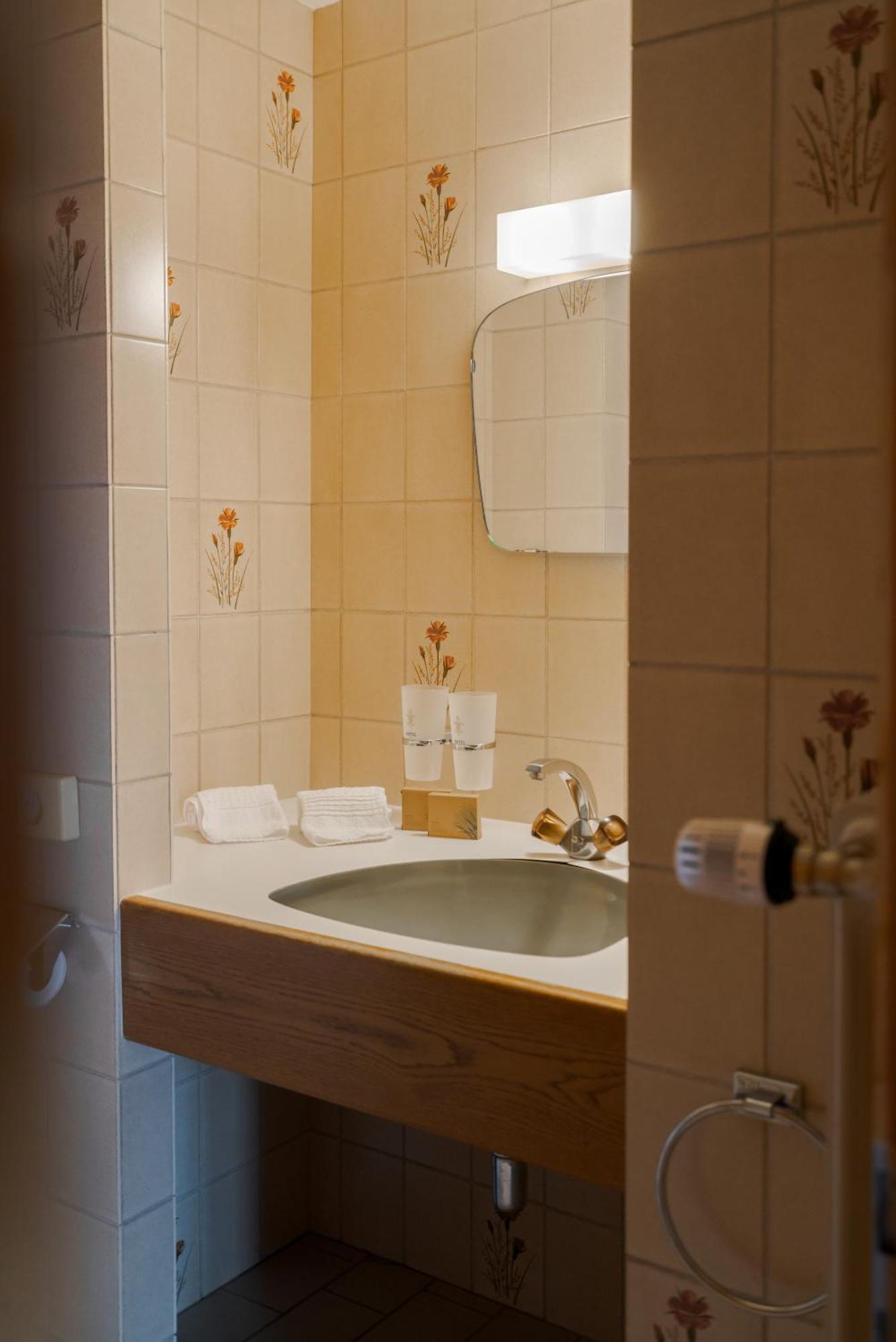 Hotel La Fleur De Lys Gruyeres Zewnętrze zdjęcie